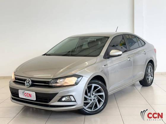 VOLKSWAGEN VIRTUS 1.0 200 TSI HIGHLINE AUTOMÁTICO